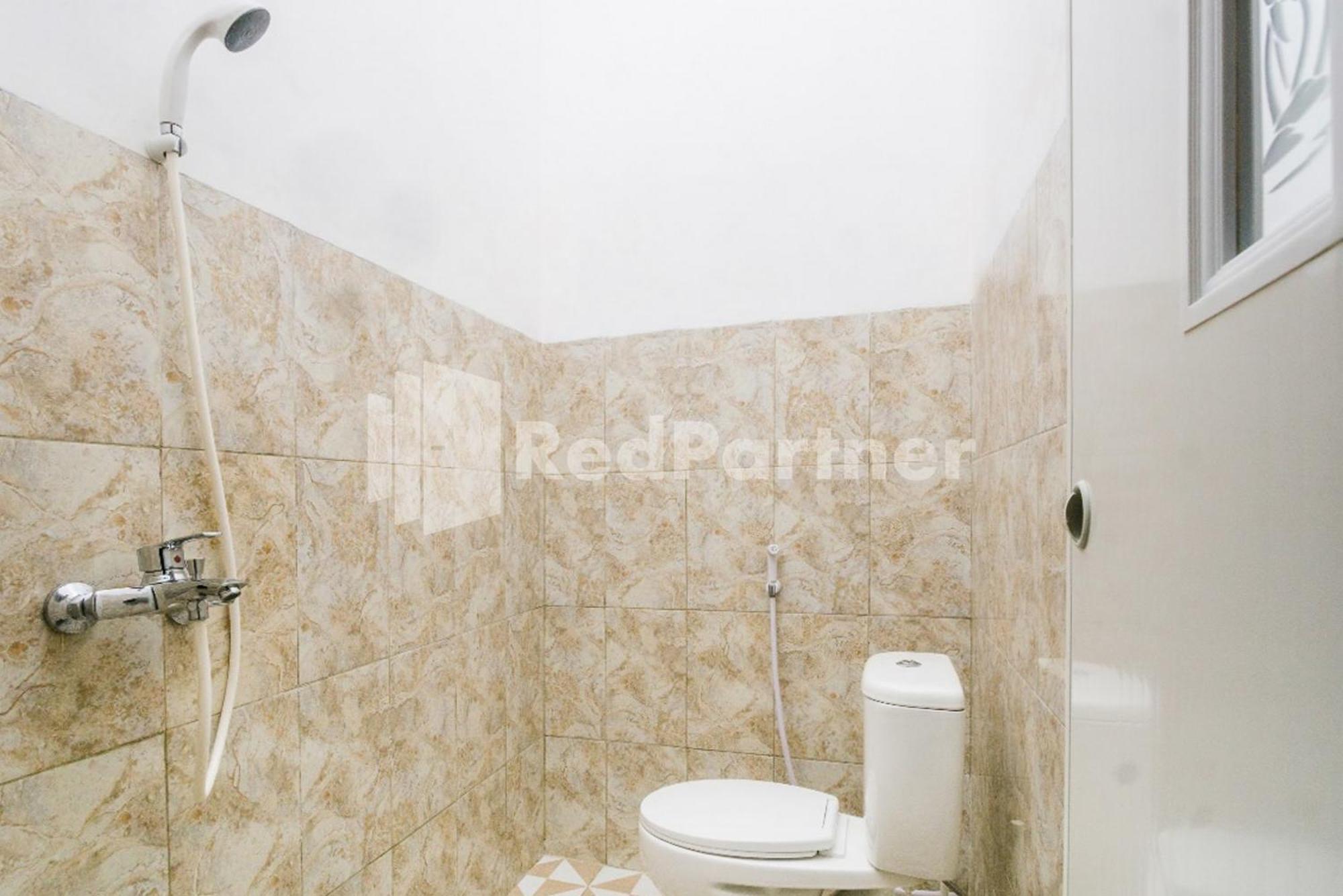 Hotel Omah Kalimosodo Mitra Reddoorz Near Stasiun Malang Kota Baru Extérieur photo